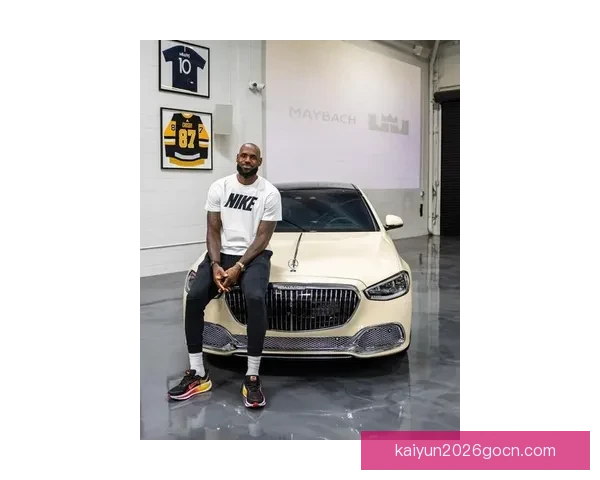 詹姆斯定制迈巴赫S680惊艳亮相 专属细节展现极致豪华与个性